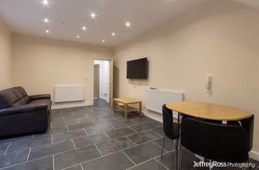 Colum Road, Cathays, Cardiff - Image 3